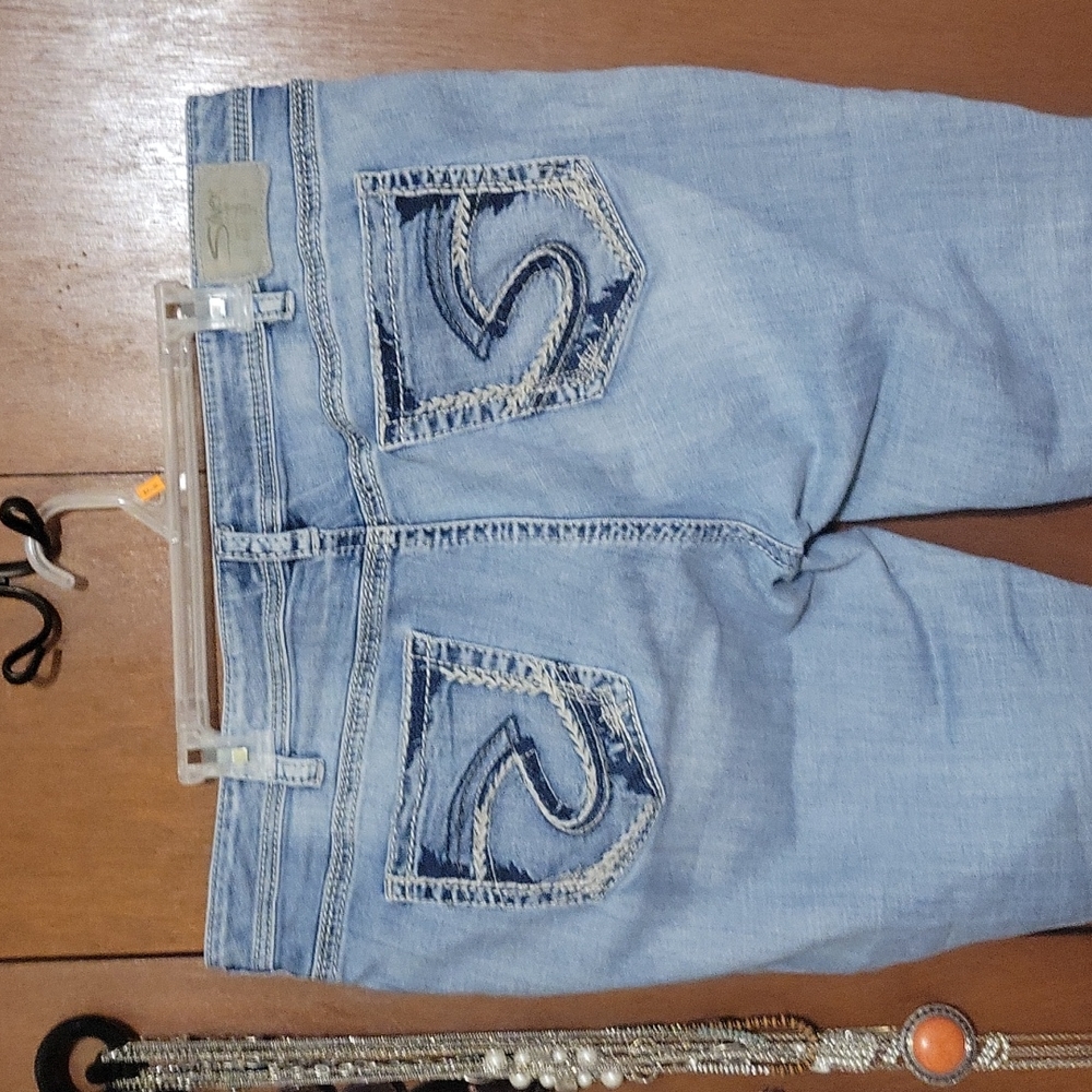 Silver Capris